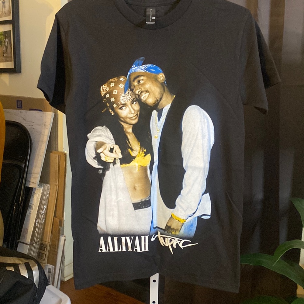 Aaliyah & Tupac shirt NWOT